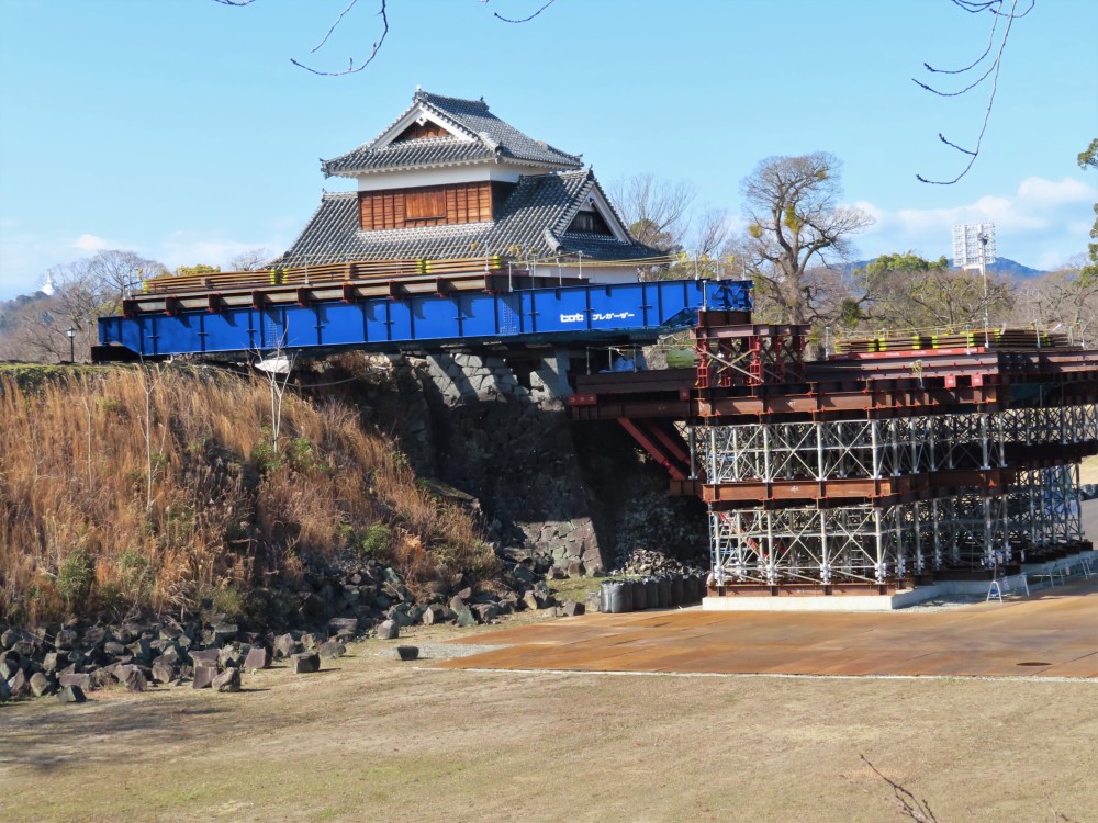 戌亥櫓・馬具櫓など復旧工事中・・」・・デジカメ・松岡の熊本城