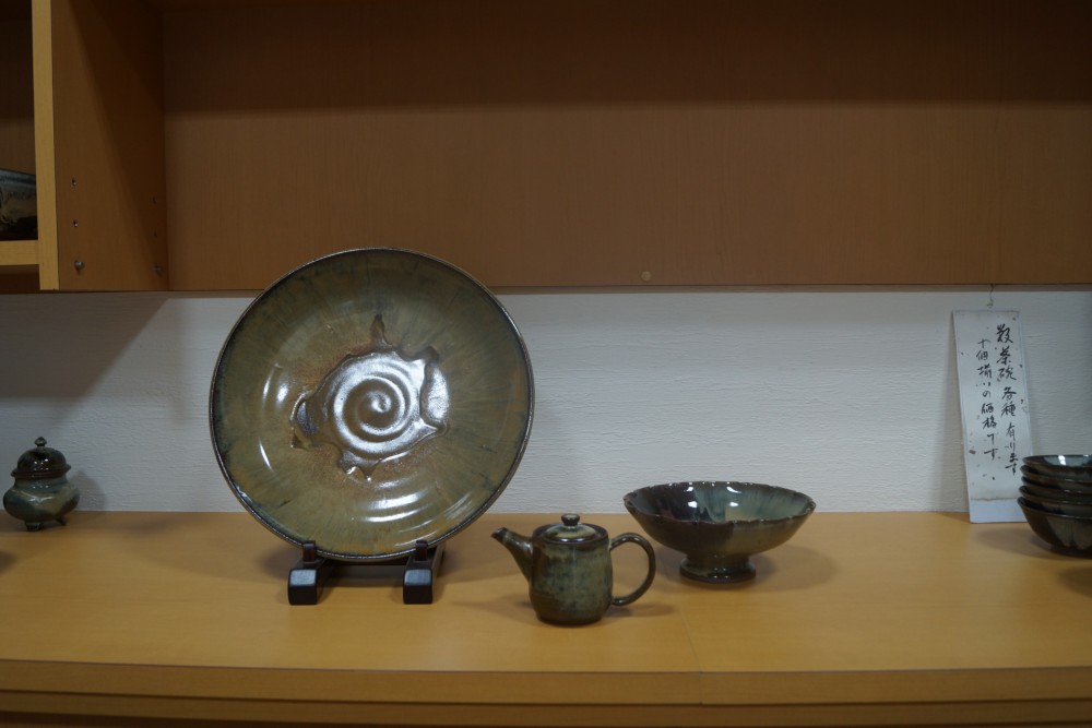 身近で生活になじむ作品づくりを」・・・小代焼たけみや窯 近重