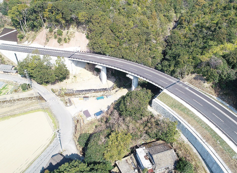 2工区2.1kmkmが全線開通・・・国道266号望薩峠拡幅工事｜くま経