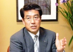 �u�s��̐l�Ԃ͂悭�����E�v�ƌ��ۖ{���I�В�