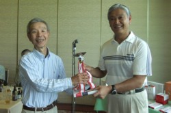 �b�㓪�悩��D���ܕi���󂯎��f�W�J���E����