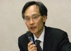 �u�����ɐ��ڂ��邾�낤�v�ƌ�����B�����ǒ�