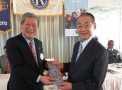 �}��������o�b�`�ƃl�N�^�C���󂯎��ؑ���\