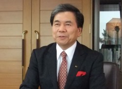 �u�S���J�Ƃ��@�ɏB�s�E�F�{���E�v�ƌ�銗���m��