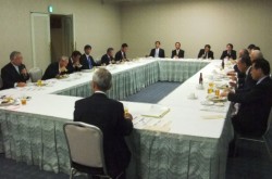 �o�ϐl���w����19�l���o�Ȃ����u��������v