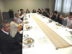 �{�V���k���̉����Ŋ��t�����������̃����o�[