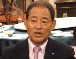 �u�F��������͌��S�ɔ��W�E�v�ƈ��A������c�