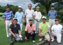 �T���L���[��̏H�̃S���t��ɎQ�����������o�[