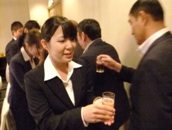 �u���肨�߂łƂ��v�Ɣt�����킹�銲���Ј��Ɠ����