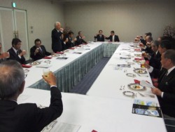 �X�{�F�{���M����̉����Ŋ��t����Q����