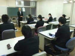 �V����8�l���Q��������Q��̗p����