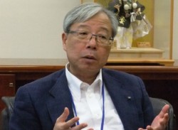 �u�M���̍č\�z�ɓw�߂����v�ƌ��Z�������В�