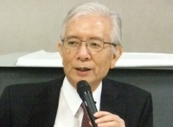 �u�F�{�̌��N�����͒j��70.58�΁v�ƌ��Ė��