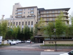 �l�g�s�̉��򗷊فu����̗��v