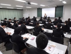 �w��28�l���o�Ȃ����n��o�σZ���^�[��А�����