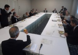 �k���E�m�s�s�x�X��(��)�̉����Ŋ��t����o�Ȏ�