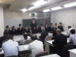 �n��o�σZ���^�[�̑�R��̗p����(�{�ЂP�K)