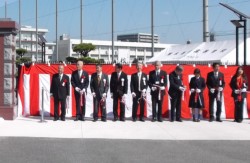 �V�Z��O�Ńe�[�v�J�b�g���铯����A�w�Z�A���k��Ȃǂ̑�\