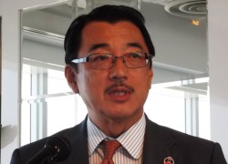 �u�l�b�g�Љ�Ŏq���������댯�Ɂv�ƌ��g������Q�^