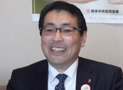 �u90���N�͐V���ȃX�^�[�g�̔N�v�ƌ����c�Y�ꗝ����