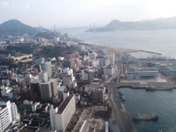 ���֎s�X�Ɗ֖�C��(�C�����^���[32�K�W�]������)