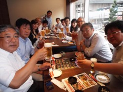 ���t����u�ӂ������o�ρv�̊����Ј�