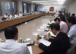 ���55�l���o�Ȃ����哯����E��1����s�ψ���