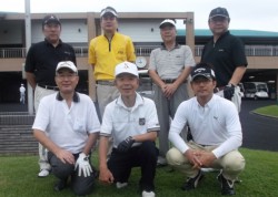 ���܂��ƌo�ϐe�r�S���t��ɎQ������7�l�̃����o�[