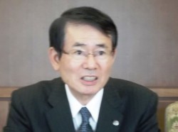 �u��7�����ɓs�L�����p�X�Ɉړ]�����v�ƌ��v�ۑ���