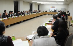 ��A�����65�l���o�Ȃ����u������s�ψ���