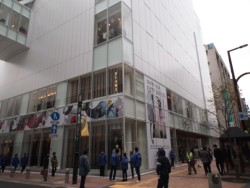 11��13���ɃI�[�v�����������p���R�V��