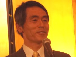 �u�����Z�����E���ɗ��ł���v�ƈ��A����K�c�w��