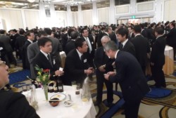 ��B�̃e���r�ǎВ����700�l���o�Ȃ����d�ʔN���