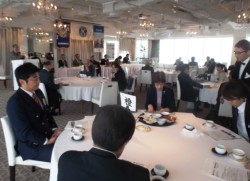 ���35�l���o�Ȃ����F�{�L���j�X�N���u���