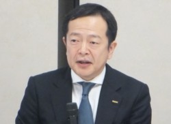 ���t�̂��ƁA�����������ƊE�̘b������{�V�햱