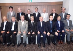 8��3���̒���ɏo�Ȃ����u��������v�̃����o�[