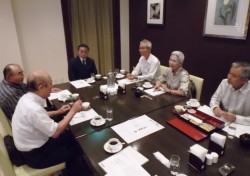 11���ɊJ�����F���L�u�̉�̖�����(�O��K�[�f���g)