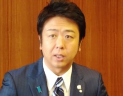 �u�����E�����u���𕟉��̑�O�̋��_�Ɂv�ƌ�鍂���s��