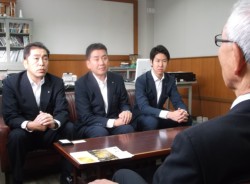 �����ƍ��k����N�ˎ�����A�y���x�X���A�쓇�S��