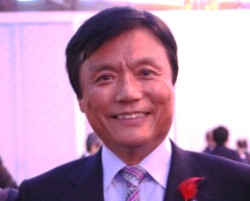 �u�����h���ő傢�ɕ������o�q���Ă����v�ƌ�鏬�쌧�m��