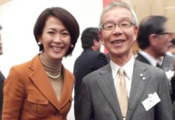 ���q�}���\���̗L�X �T�q����(��)�ƍ��k���鏼��