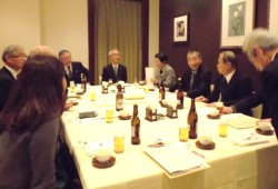 �V�N�x���ƂȂǂɂ��Ĉӌ�����������o�Ȏ�