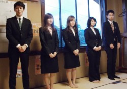 �ӂ������o�ςƂ��܂��ƌo�ς̐V���Ј����}��