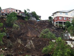 �R���������Ă���숢�h���͗z�̏Z��(�y���V�����H)