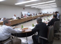 �F�{�w����w�{�قŊJ�����u����E�l������c