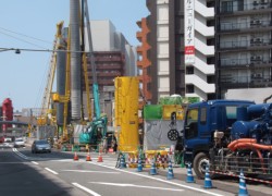 �n���S�H�����s�[�N���}���Ă���L���i���V�e�B�����O