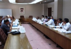 �u��w�ւ̎x�����v�ɂ��ċ��c�����E�����