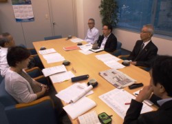 ��E����E�����ǒ�6�l���o�Ȃ���������