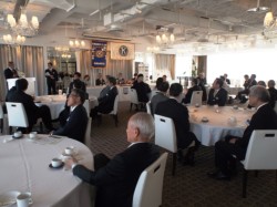 ���40�l���o�Ȃ����F�{�L���j�X�N���u���