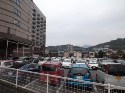 ��B�e�f�̐V�{�Ђ������錳�F�{�����q�ɐՒn